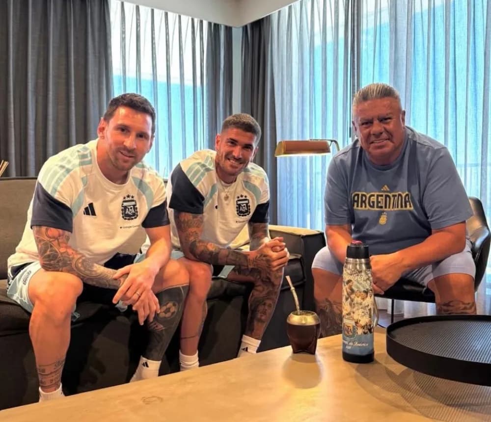 Chiqui Tapia cumplió la cábala con Messi y De Paul antes del partido con Suiza