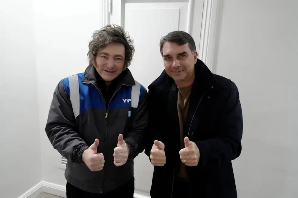 Milei viaja a Brasil para apoyar la candidatura de Flavio Bolsonaro