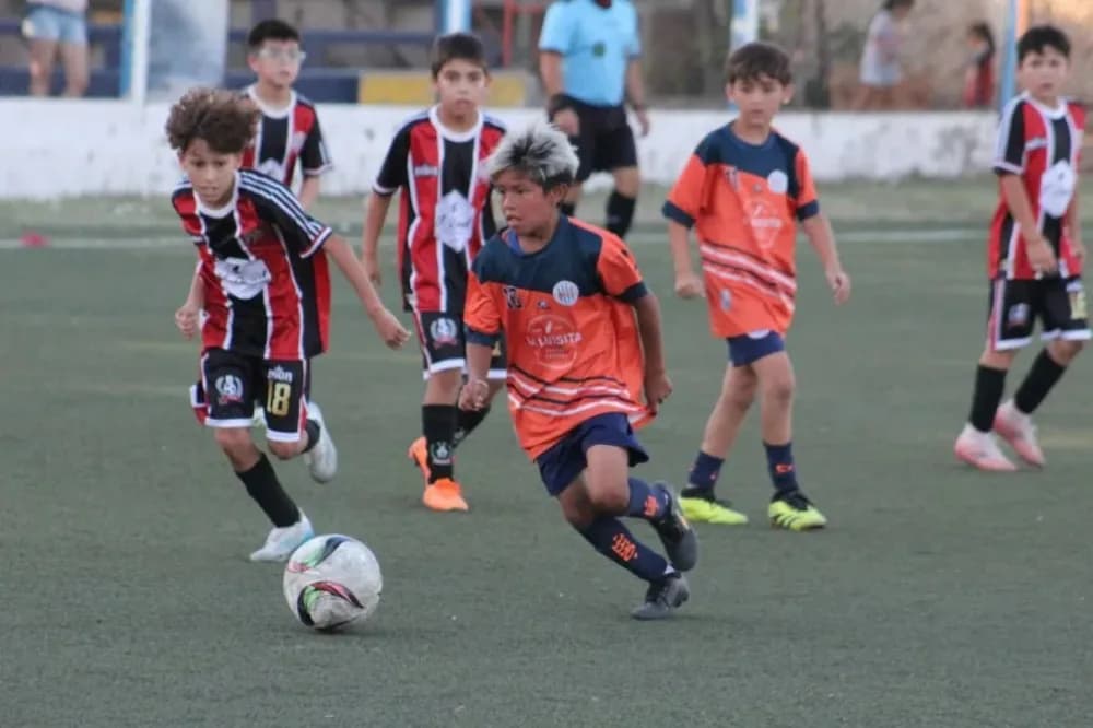 Más de 500 niños correntinos participarán del Mundialito Infantil