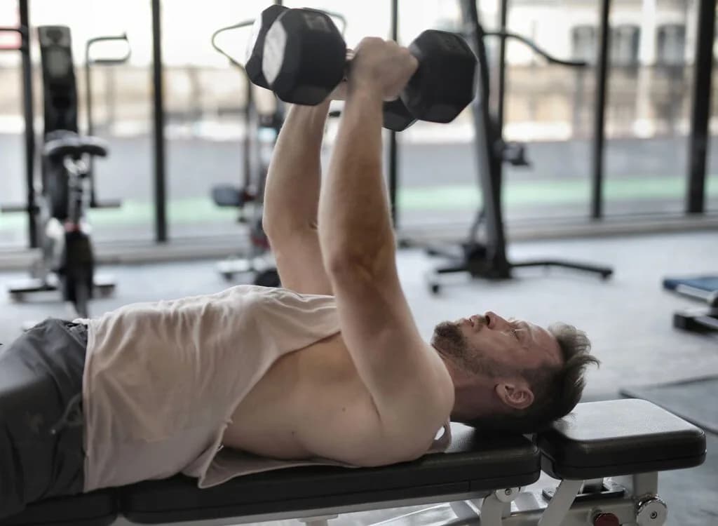 Los expertos coinciden: "Ni nadar ni caminar, a partir de los 50 años es absolutamente necesario hacer musculación"