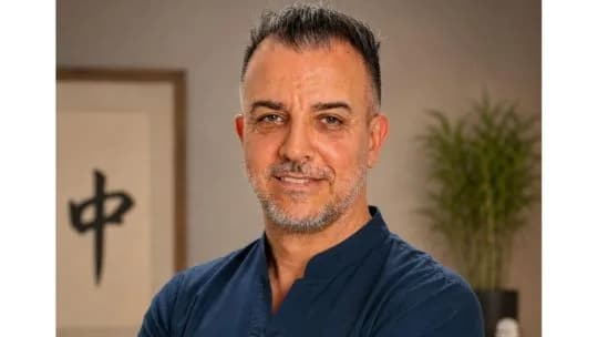Cicatrices sin dolor: la revolución de la Acupuntura y Sangría en postoperatorios de columna