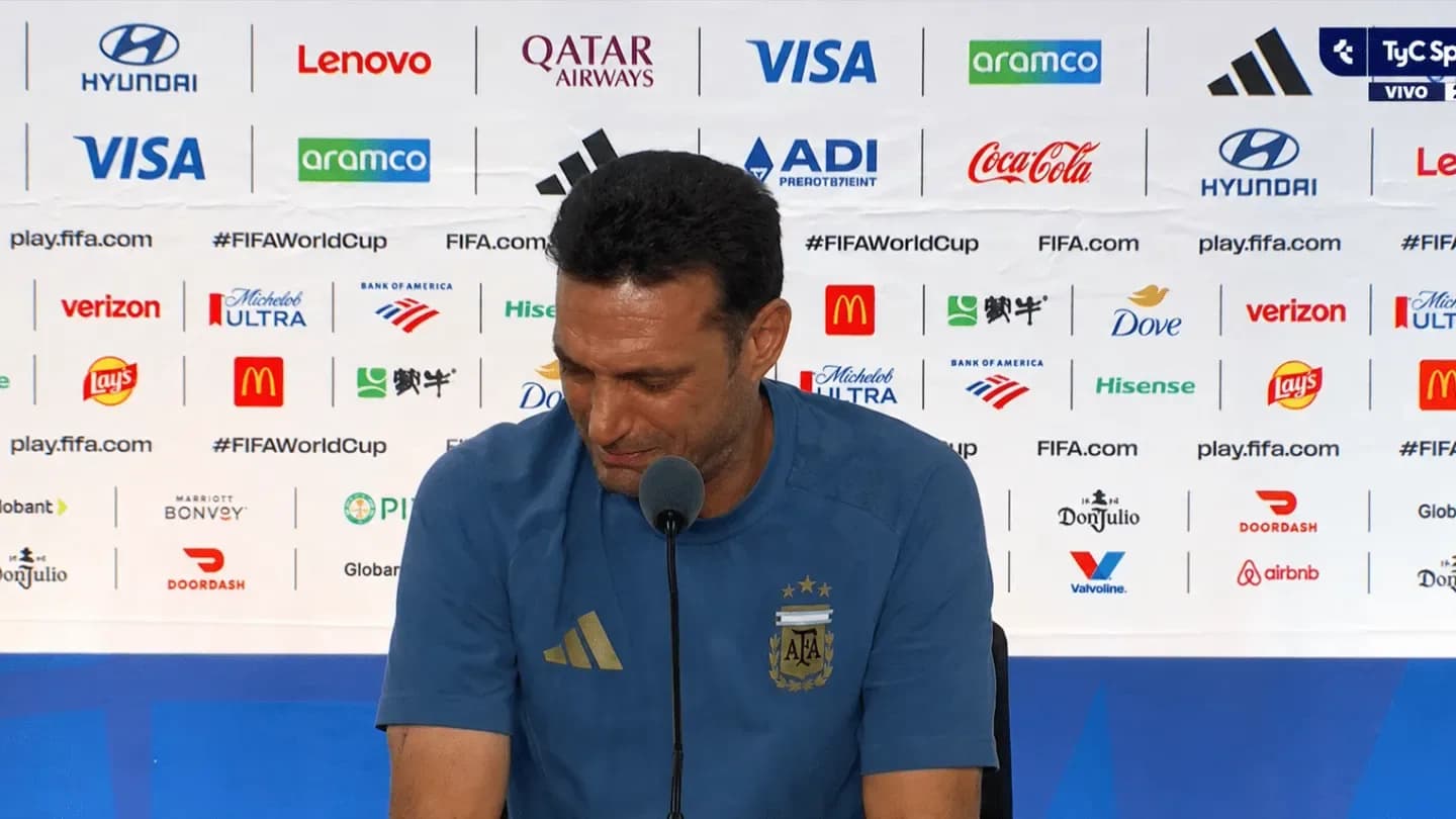 Scaloni, quebrado, no descartó una posible salida de la Selección Argentina - TyC Sports