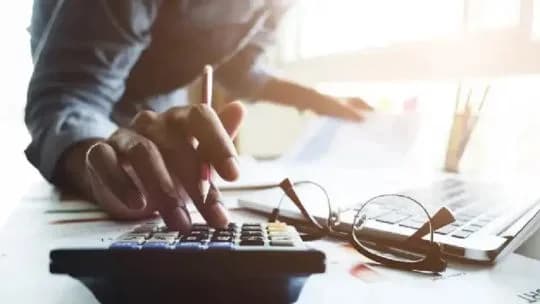 Recaudación provincial en retroceso: 18 jurisdicciones cobran menos impuestos que en 2023