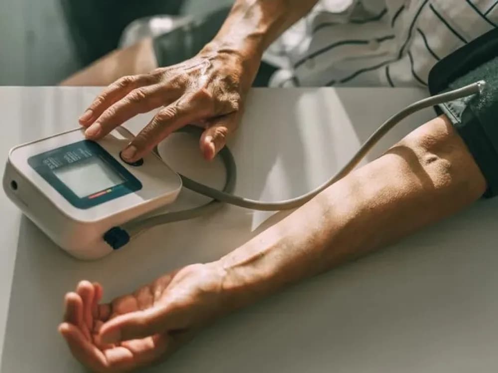 Salud: cuál es el único ejercicio que baja la presión arterial rápido