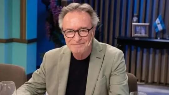 Oscar Martínez: "Rosalía se mandó un moco tremendo, y ahora está retrocediendo en chancletas"