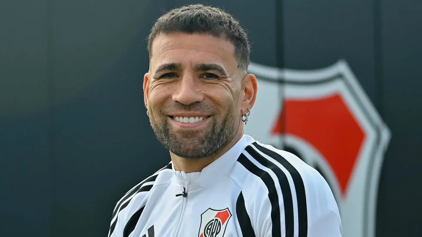 El reencuentro de Otamendi con un compañero 16 años después - TyC Sports