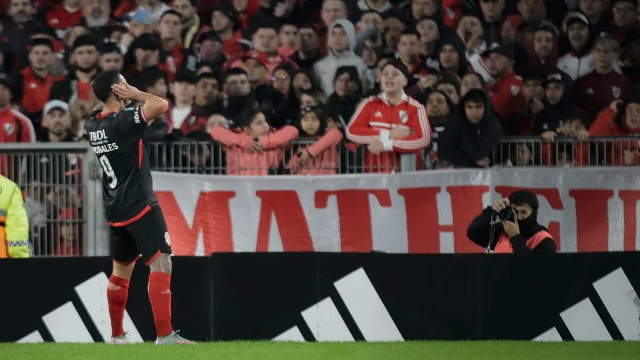 Morales aprovechó una desatención del fondo y marcó su gol para Barracas vs. River