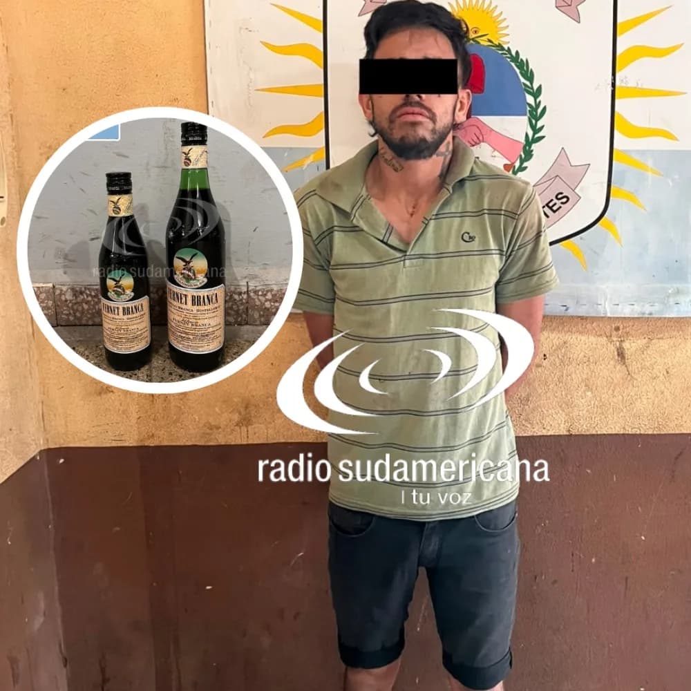 Robó dos botellas de fernet, escapó corriendo y fue detenido