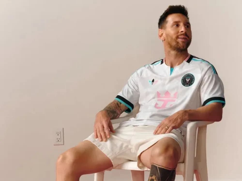 Con Messi como modelo, Inter Miami presentó su tercera camiseta