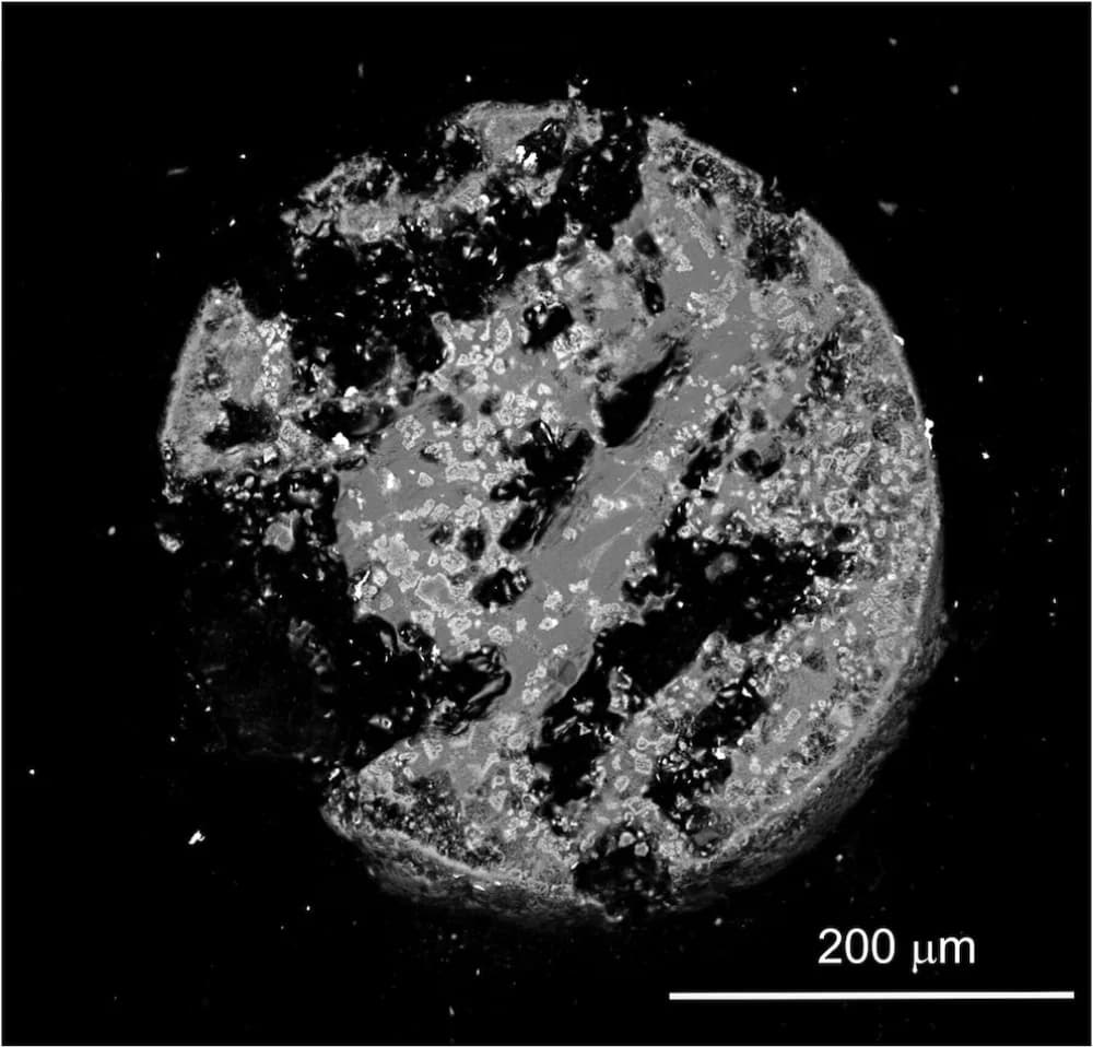 Descubren un material nunca antes visto en la Tierra generado por la explosión nuclear de Hiroshima