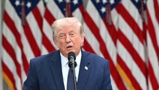 La confianza del consumidor en Estados Unidos alcanzó su nivel más alto en cinco meses