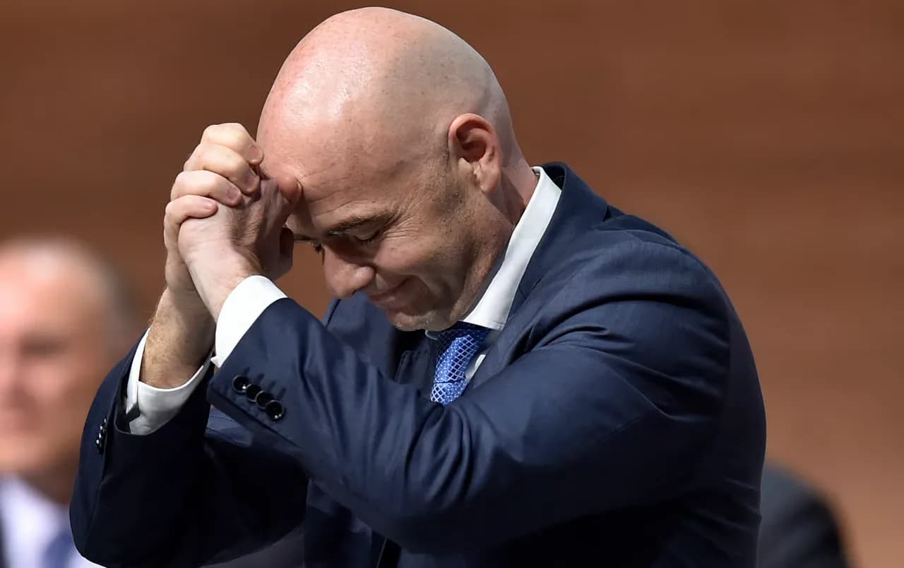 La FIFA da marcha atrás con el proyecto de Infantino de buscar inversionistas para el Mundial