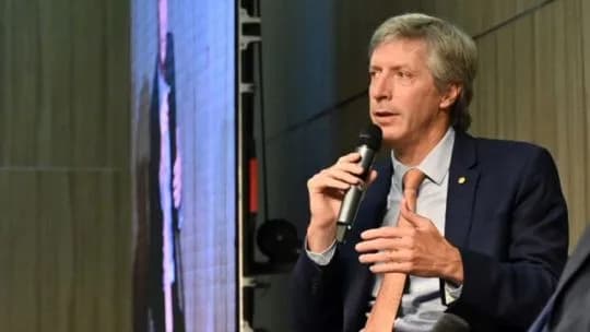 El sueño de un Banco Central a la "peruana" que avala el círculo rojo y el espejismo de un modelo sin crecimiento