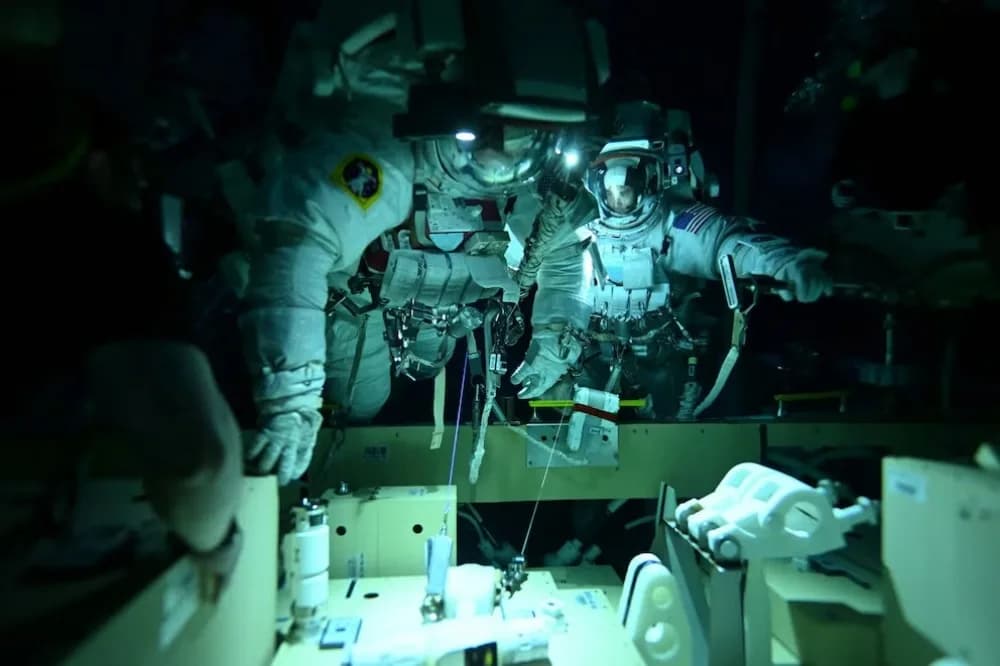 Cómo la NASA prepara a sus astronautas para trabajar en la Luna