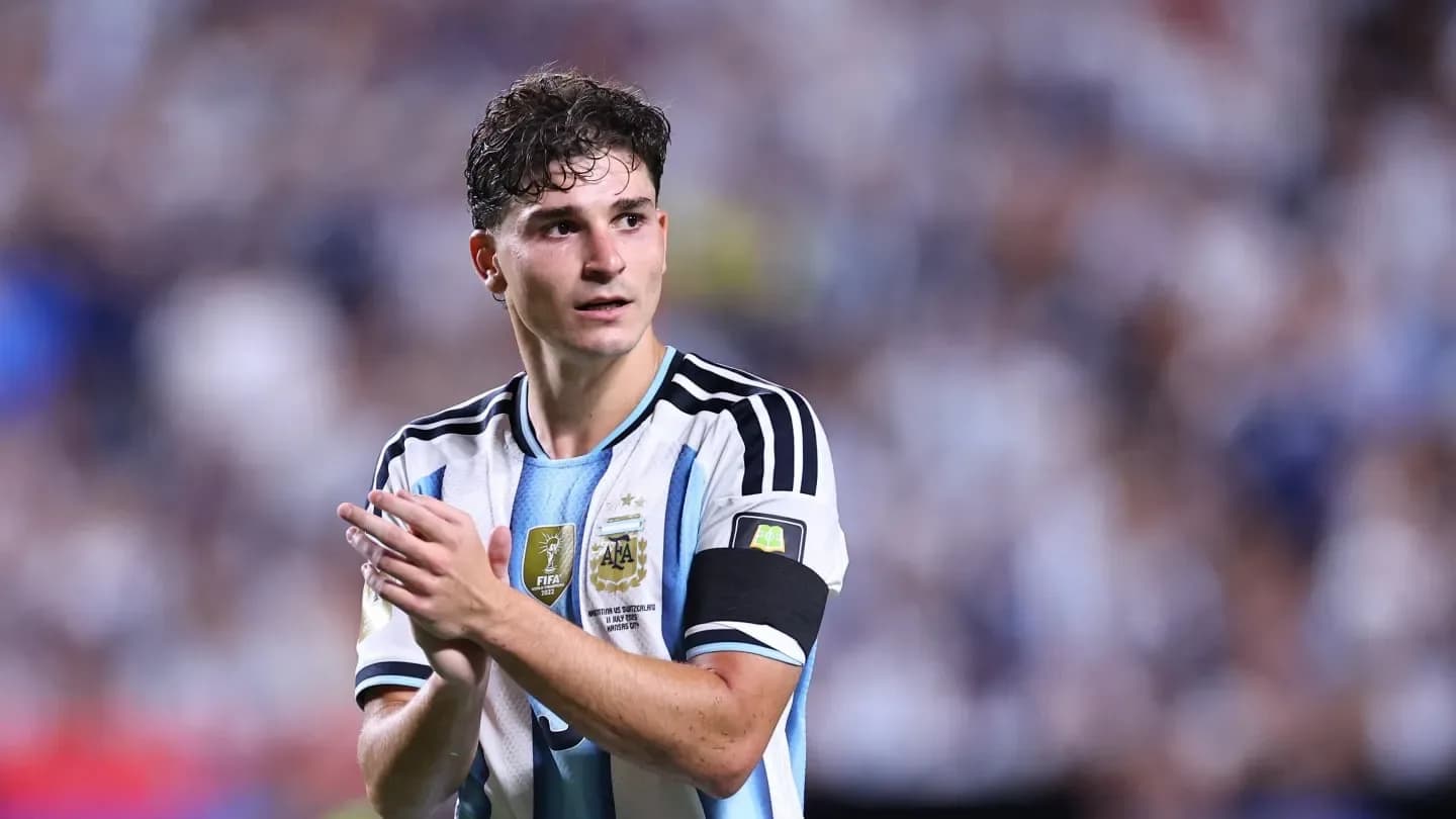 Barcelona juega su última carta para quedarse con Julián Álvarez - TyC Sports