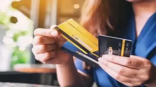 La fijación de Milei con la mora y las señales de una economía en problemas