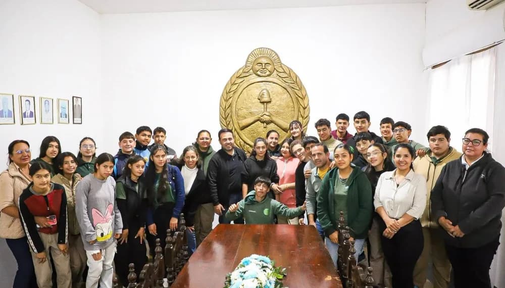 Estudiantes recorrieron sitios históricos en un proyecto de turismo educativo