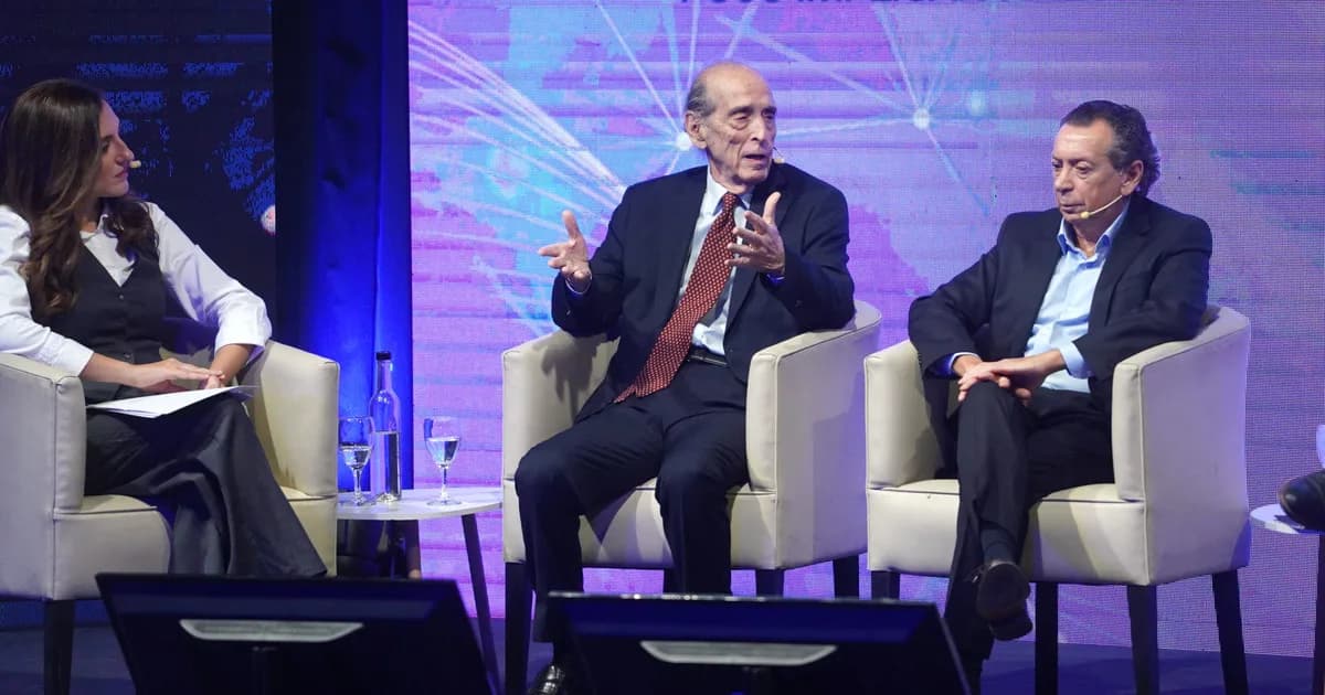 Ricardo Arriazu, sobre el dólar: "Devaluar es como el petiso que pide cambiar el metro para medir el doble"
