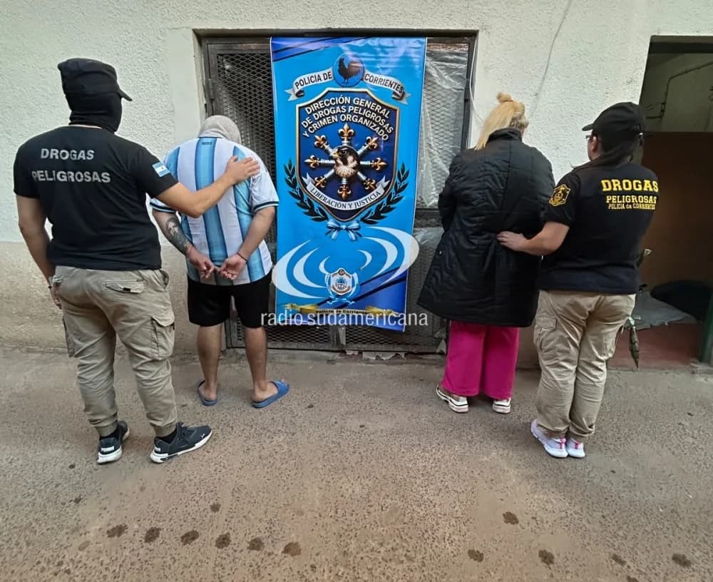 Allanamiento en Corrientes: dos detenidos y cocaína secuestrada