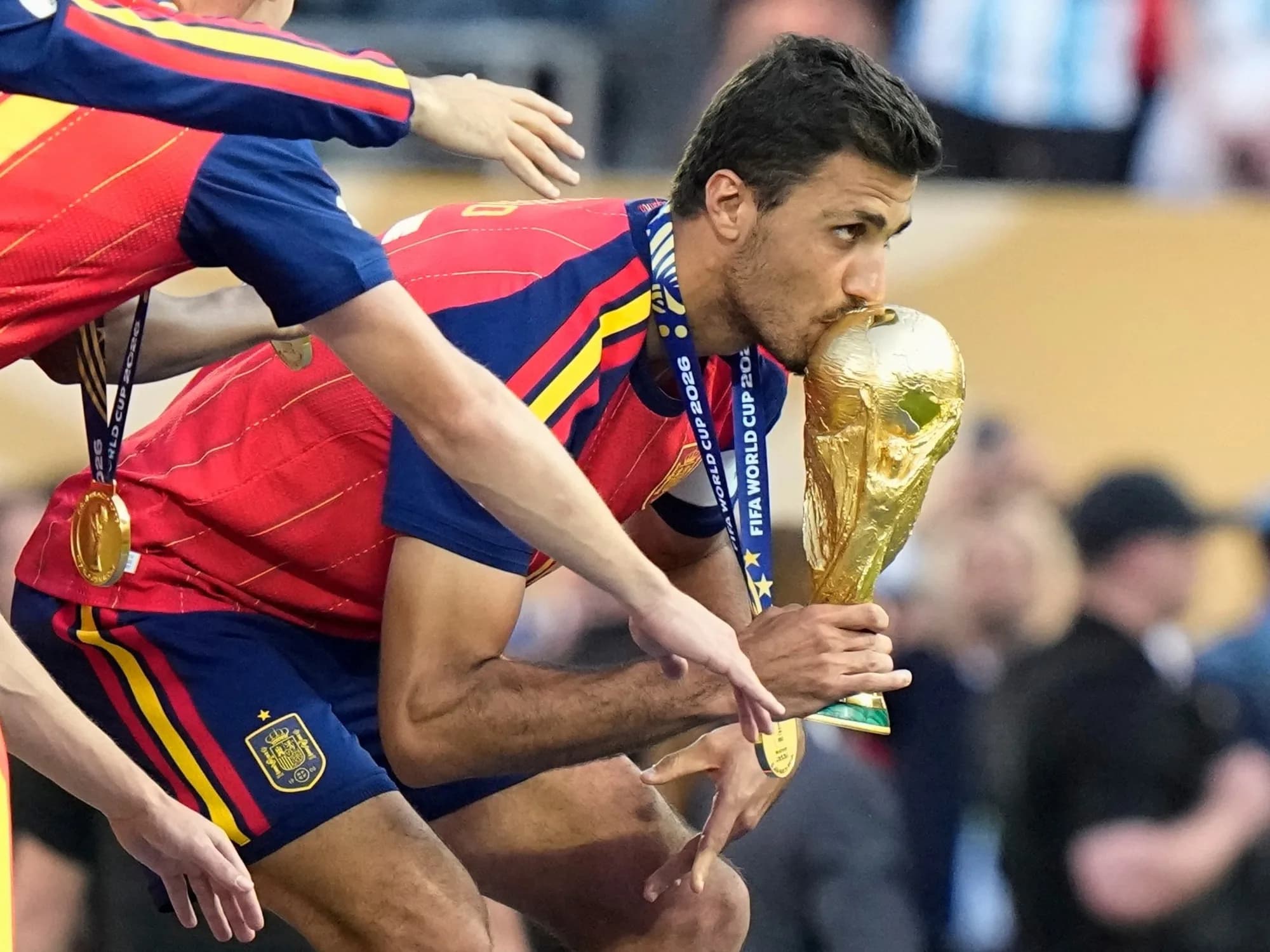 Bomba en España: Rodri le dijo que no al Real Madrid y estaría a un paso del Barcelona