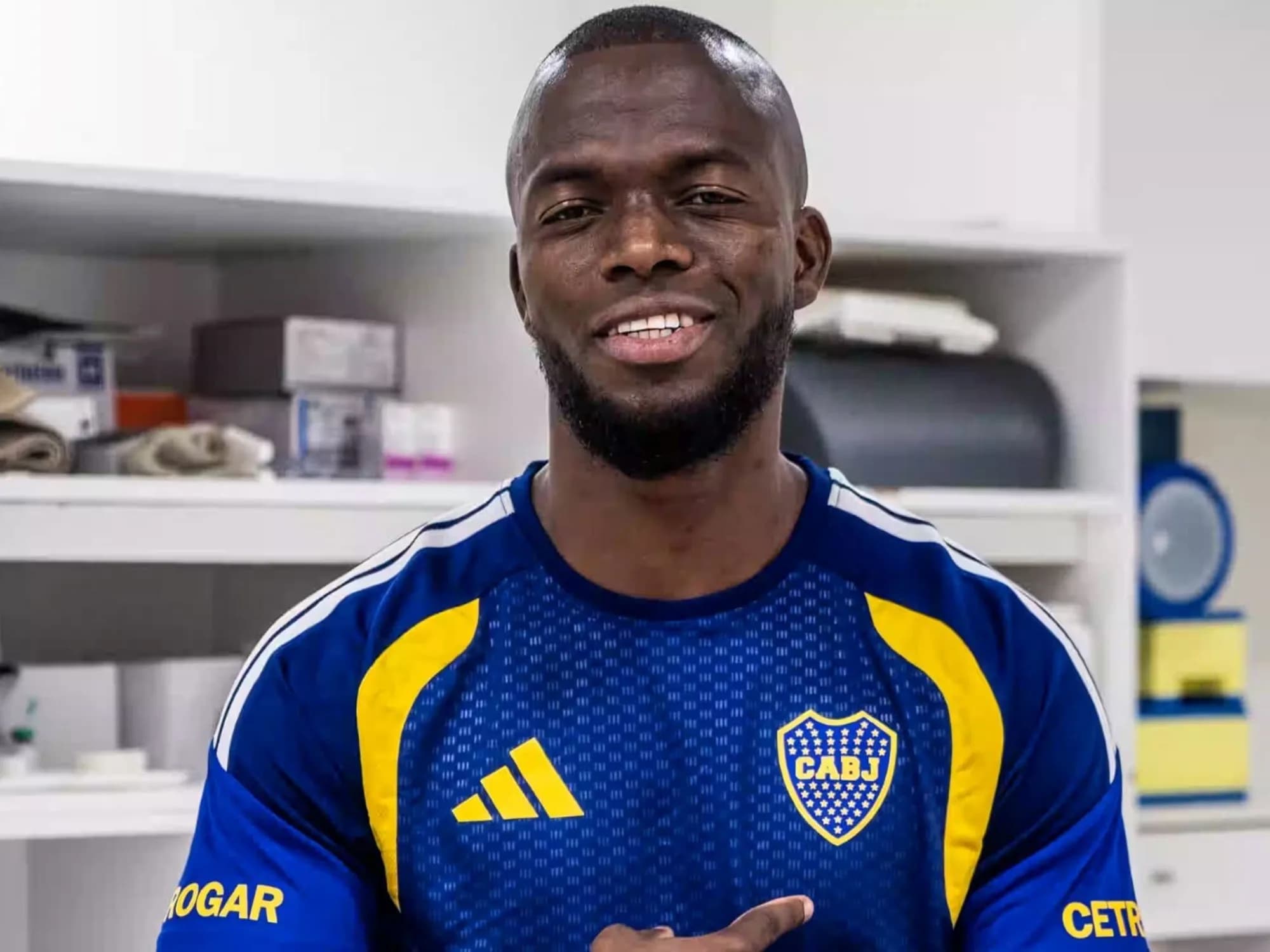 Boca anunció a Valencia: cuándo podrá debutar el nuevo refuerzo