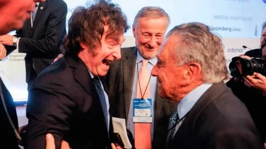 Aeropuertos: el "empleado fallado" debe tomar una decisión crucial sobre Eurnekian y sus negocios