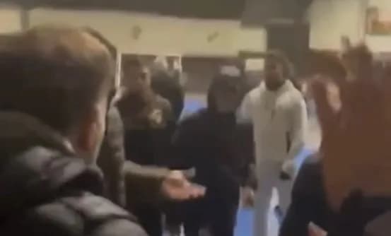 Violencia en el fútbol infantil: un barrabrava de Platense agredió a un grupo de padres