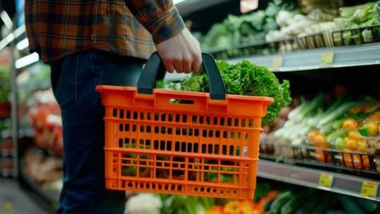 La actividad fría empieza a complicar el superávit primario: advierten que queda menos margen para seguir ajustando el gasto