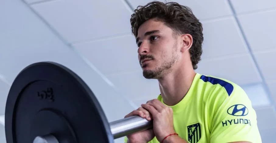 Julián Álvarez volvió a entrenar con el Atlético de Madrid mientras define su futuro