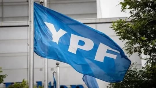 YPF vendió su participación en Metrogas a Edenor por US$ 780 millones: la estrategia detrás del negocio energético