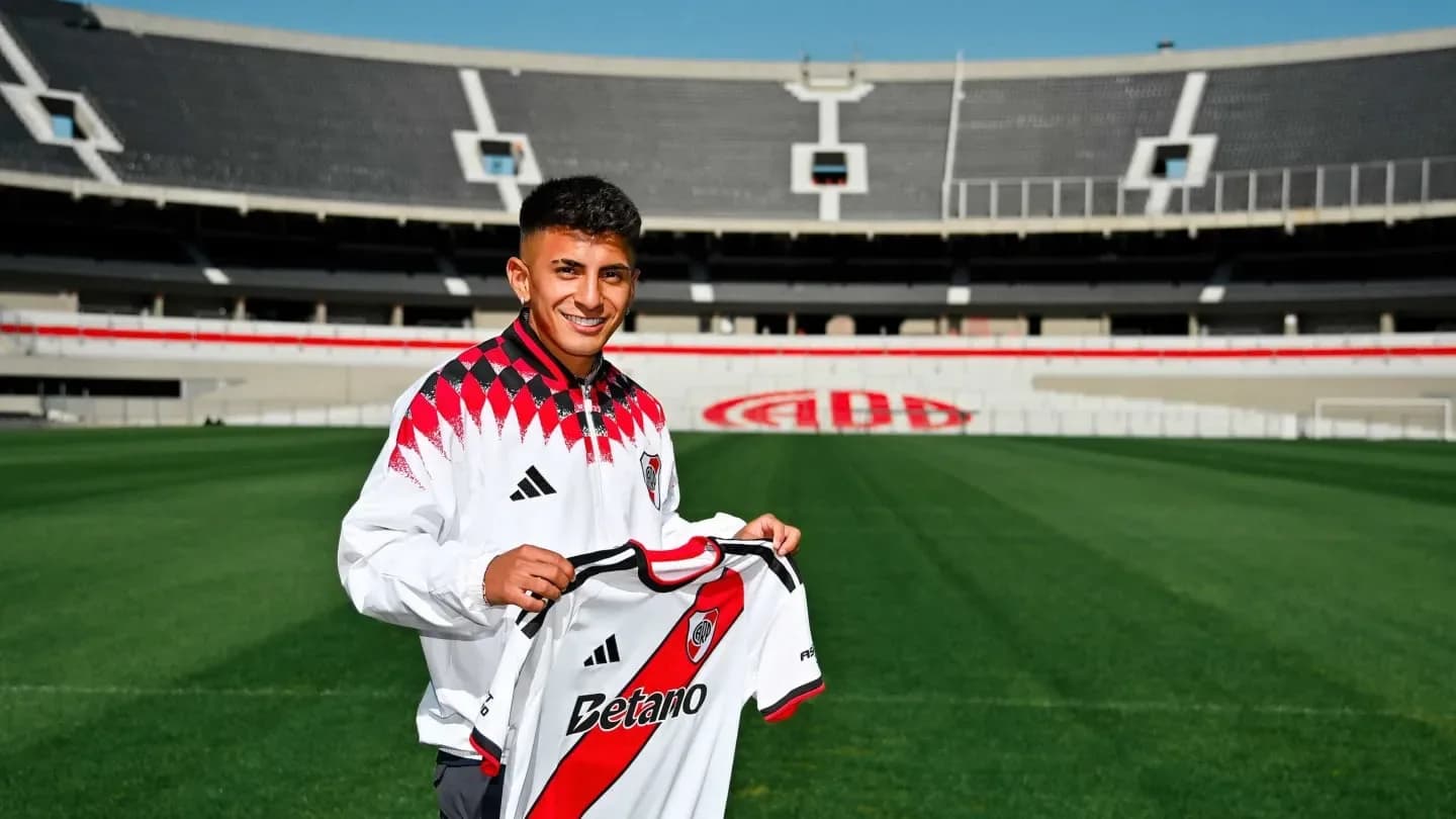 Las revelaciones de Almada sobre su llegada a River y el llamado de Coudet - TyC Sports