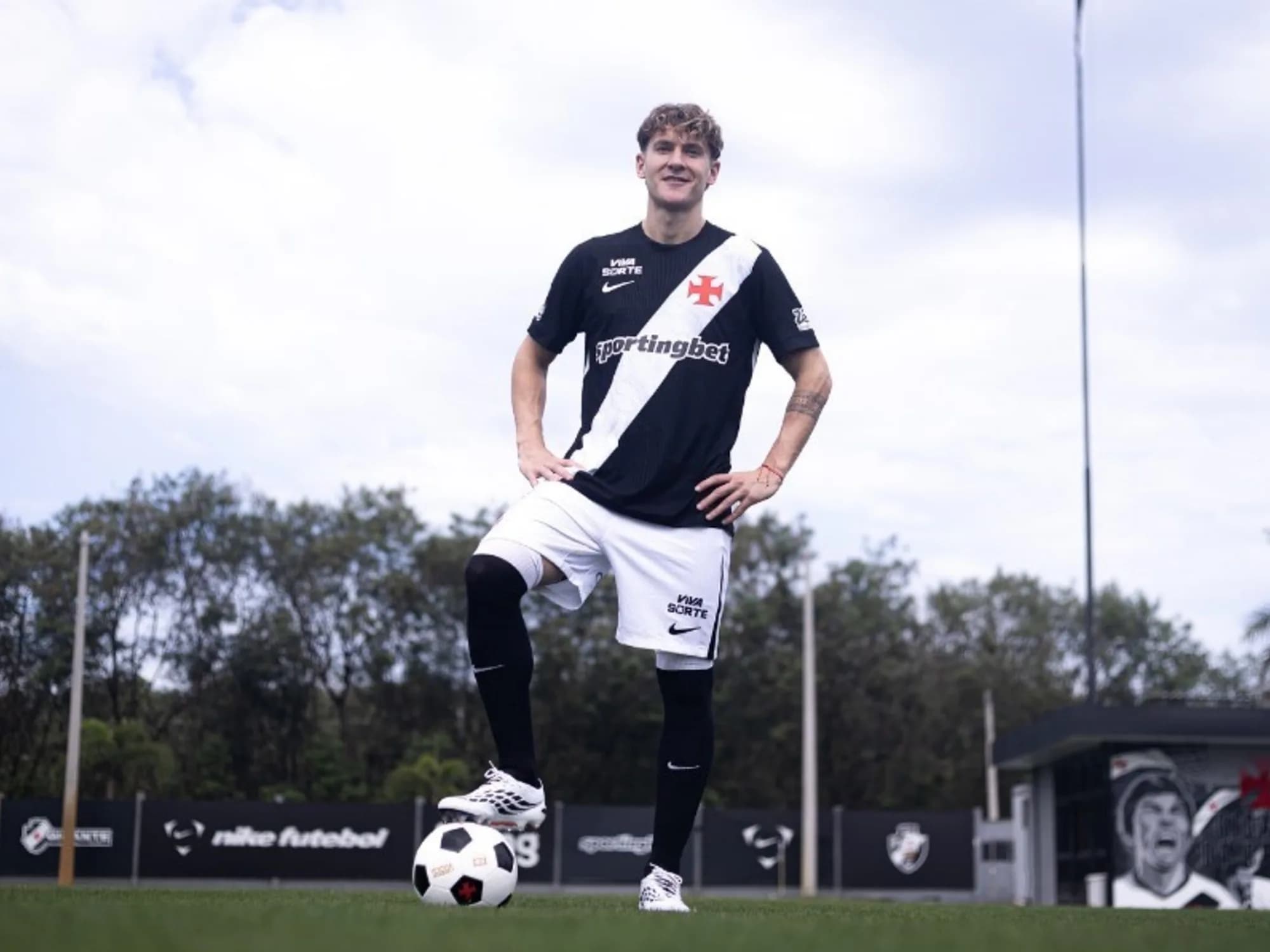 Vasco da Gama presentó a Facundo Colidio: ¿por qué no puede jugar los octavos de final de la Copa Sudamericana?