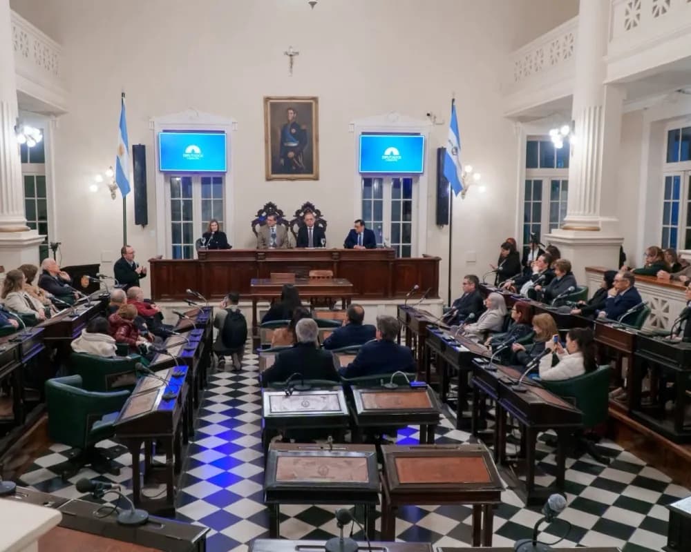 Tassano: Los doctores Perna y Macín son parte del equipo del instituto más querido de Corrientes