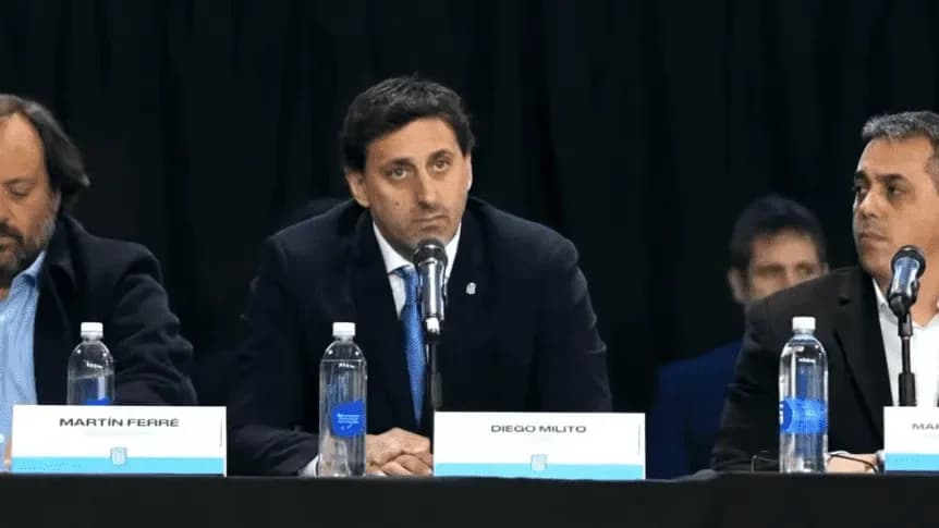 Diego Milito habló tras los insultos en Racing y pidió unidad: “Cuando estamos juntos, somos invencibles” - TyC Sports