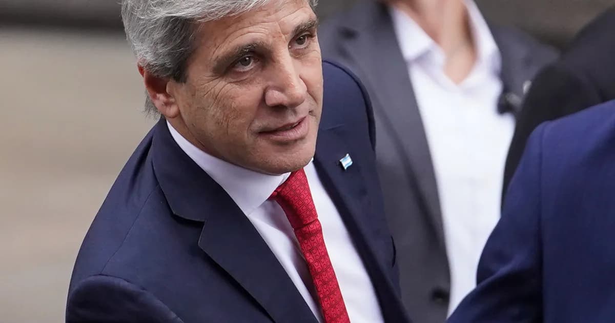 Fondos para despidos: el Gobierno fijó qué inversiones podrán hacer y en qué moneda