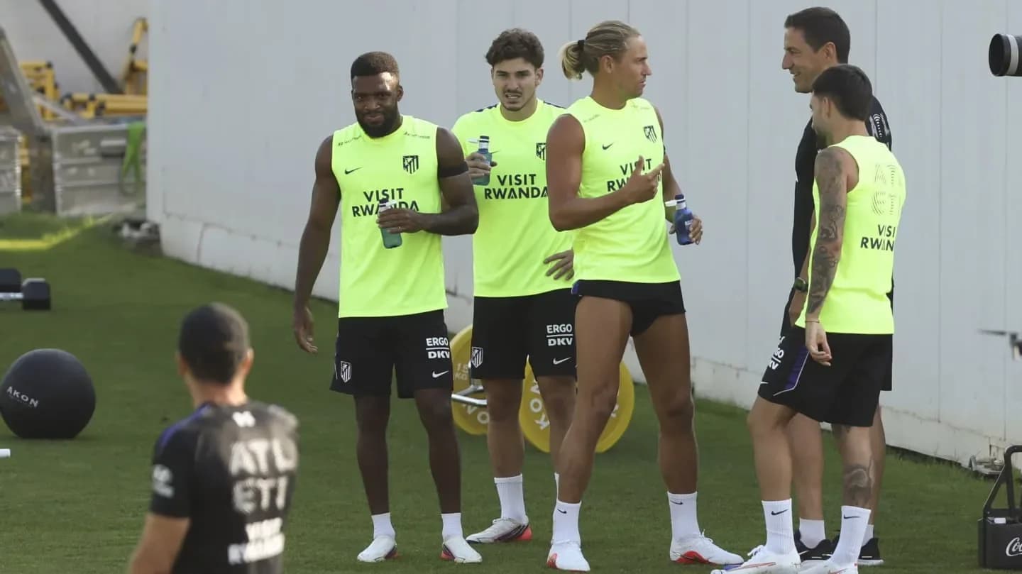 El reencuentro de Julián Álvarez con Simeone en Atlético de Madrid - TyC Sports