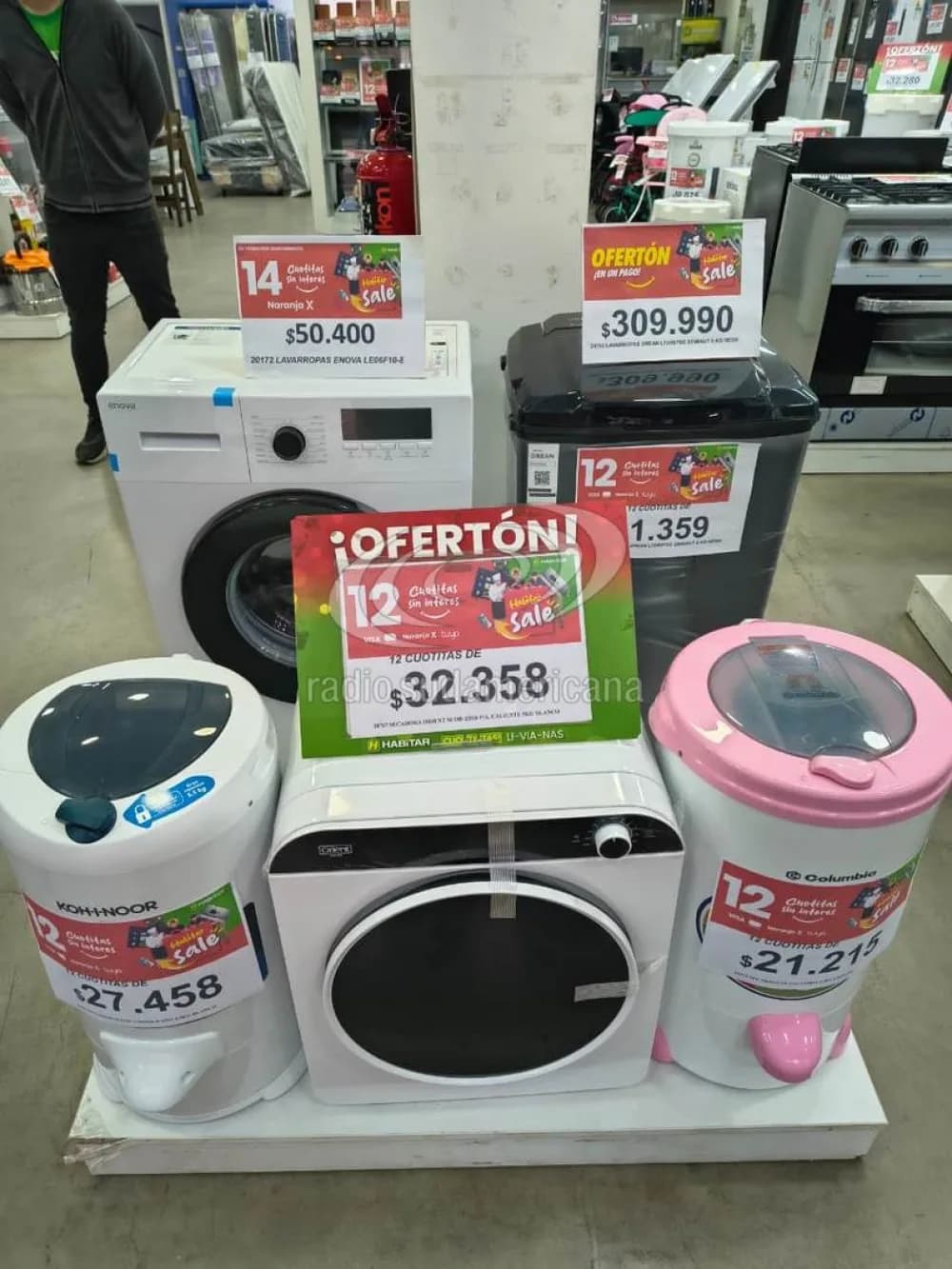 No sale el sol: la gente saiió a buscar equipos para secar la ropa
