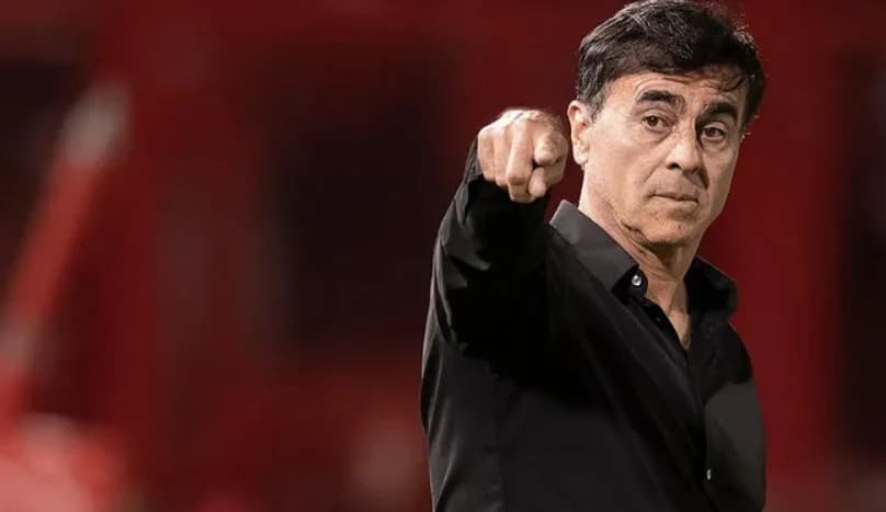 Independiente despidió a Gustavo Quinteros tras la dura derrota ante Atlético Tucumán