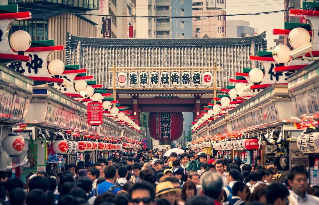 Mientras Japón se abarrota de turistas, los japoneses apenas viajan a otros países. Solo el 17% tiene pasaporte