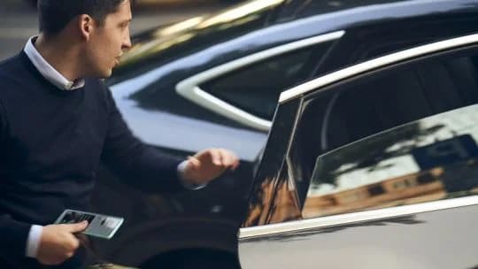 Uber busca meterse de lleno en la movilidad diaria con viajes prepagos y precios protegidos