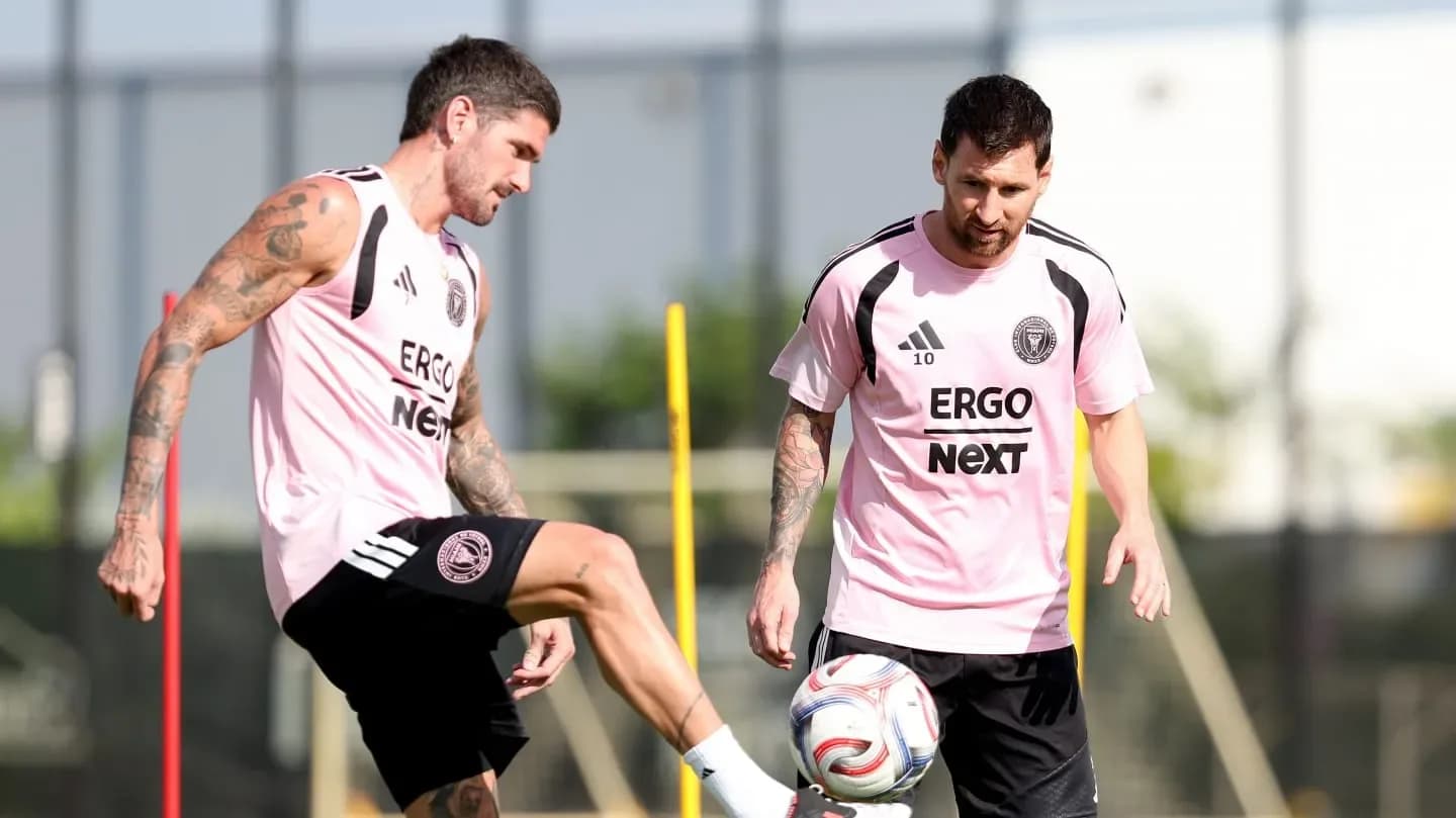 Hoyos y el día a día de Messi tras la muerte de su padre: "Acompañarlo en silencio para que pueda salir" - TyC Sports