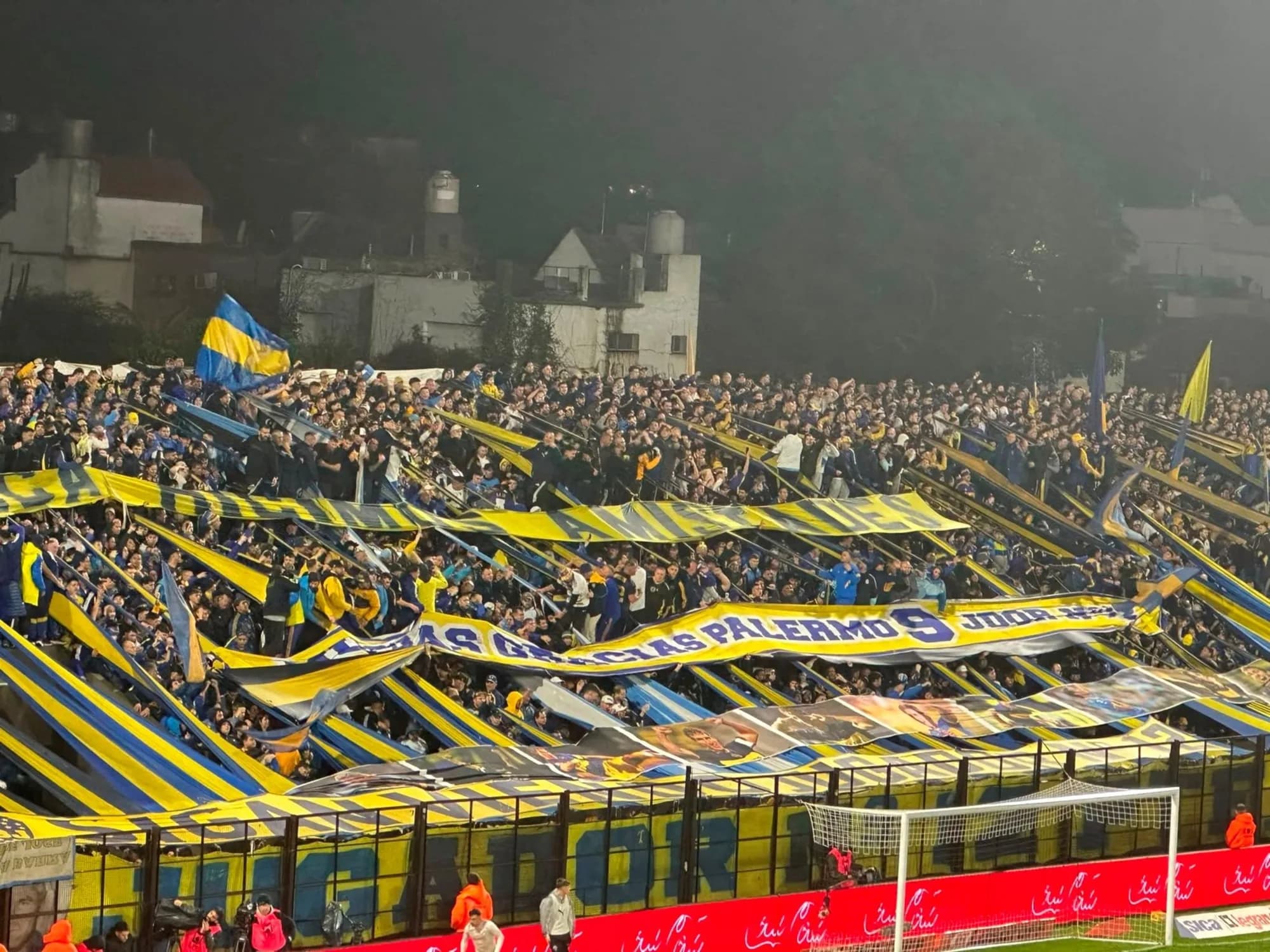 El homenaje de la hinchada de Boca a Palermo antes de un nuevo cruce en contra
