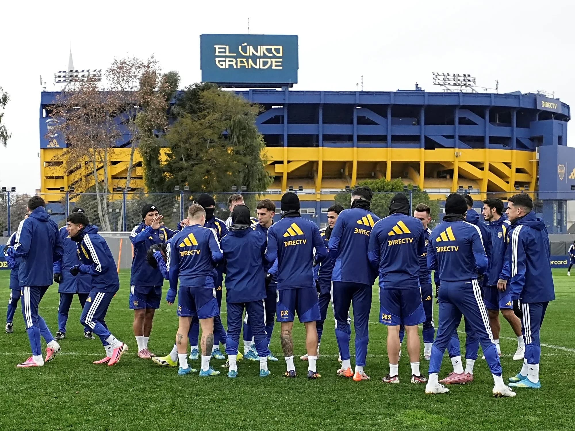 Con Enner Valencia y tres bajas, los convocados de Boca para la revancha con Recoleta en Paraguay