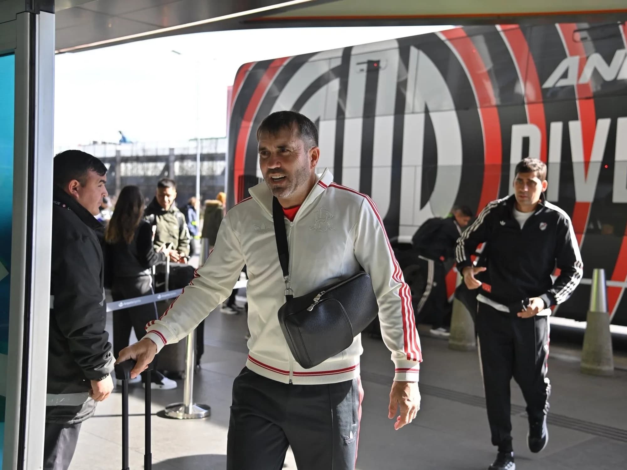 Sin Montiel ni Acuña y con varios pibes, la lista de River para jugar en Bogotá