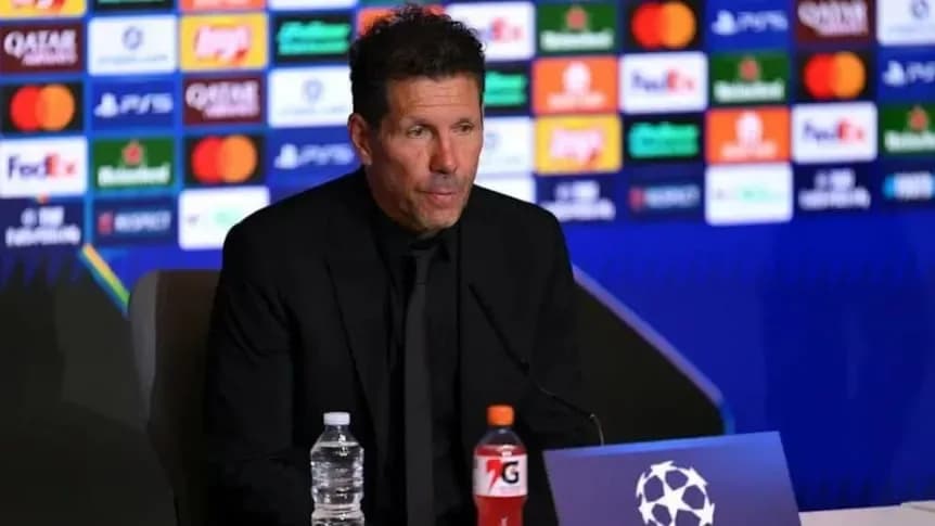 La contundente respuesta de Simeone sobre los insultos a Julián Álvarez en Atlético de Madrid: “Muy…” - TyC Sports