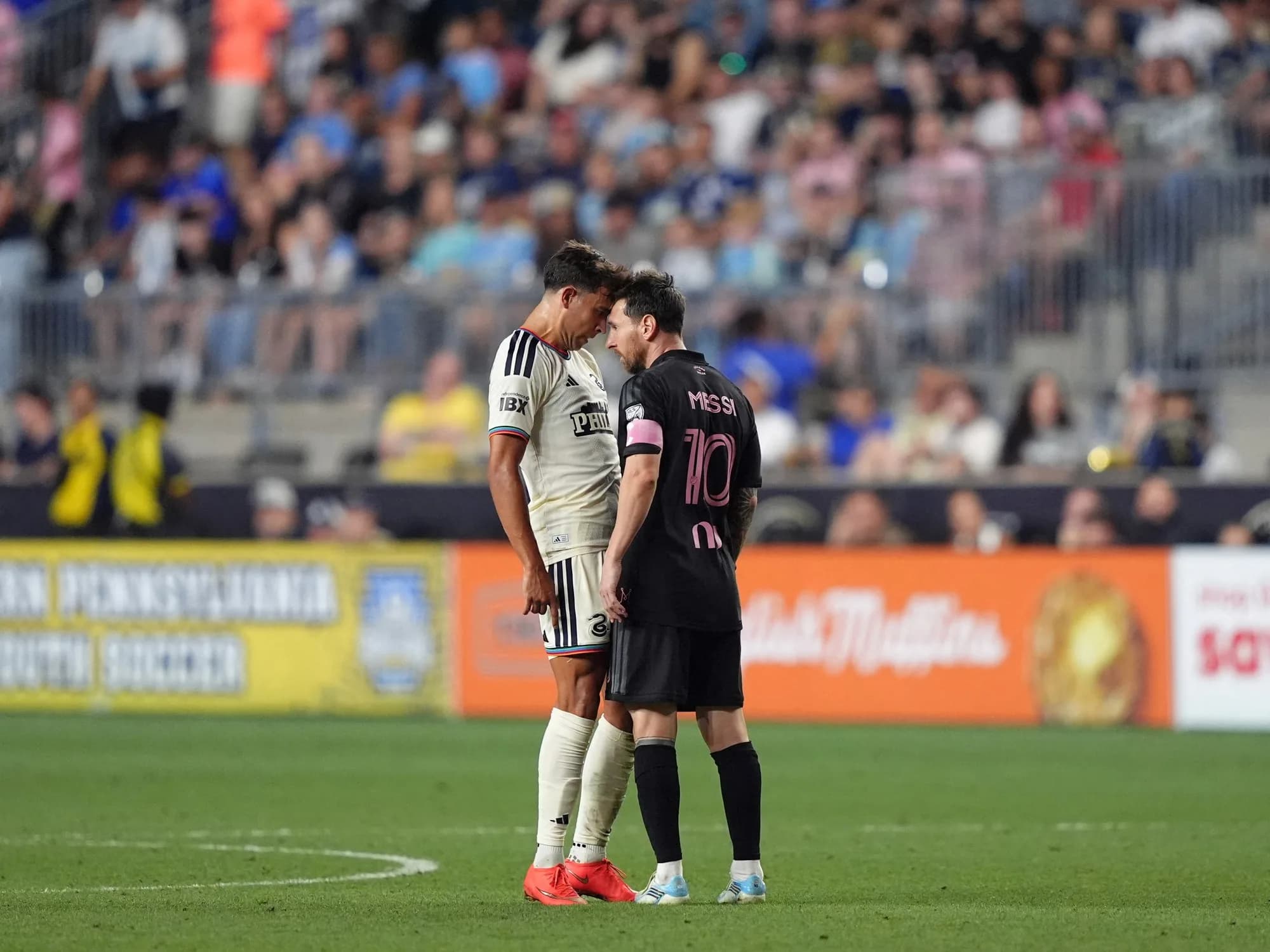 Video: picante frente a frente de Messi con un rival en la MLS