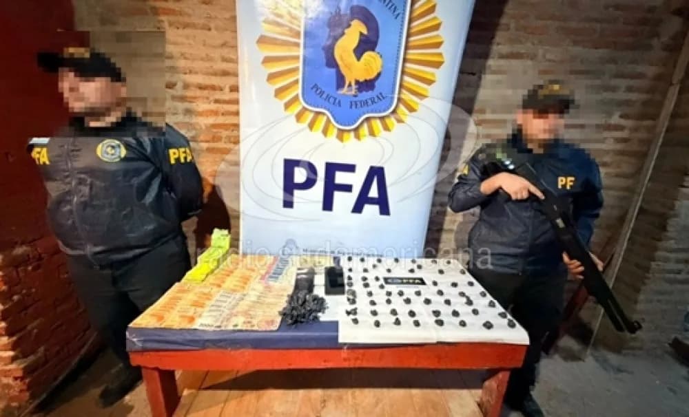 Capital: dos detenidos y marihuana secuestrada tras allanamientos