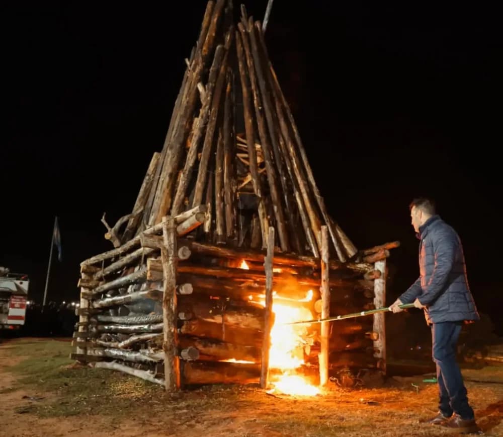 Portada de video: Valdés encendió el fogón y dio inicio al Festival del Guiso