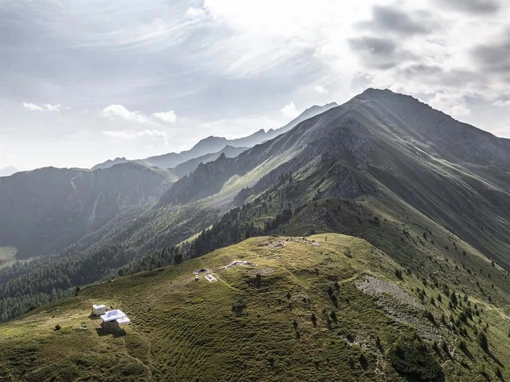 Hace 2.000 años los romanos conquistaron los Alpes. Lo hicieron gracias a este campamento escondido a 2.200 metros de altura