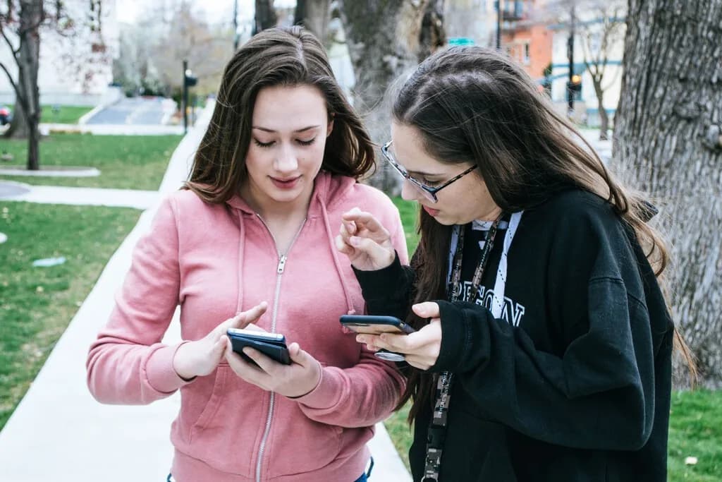 Ni "detox digital" extremo ni apología de la pereza: lo que la ciencia dice de verdad sobre cómo desconectar